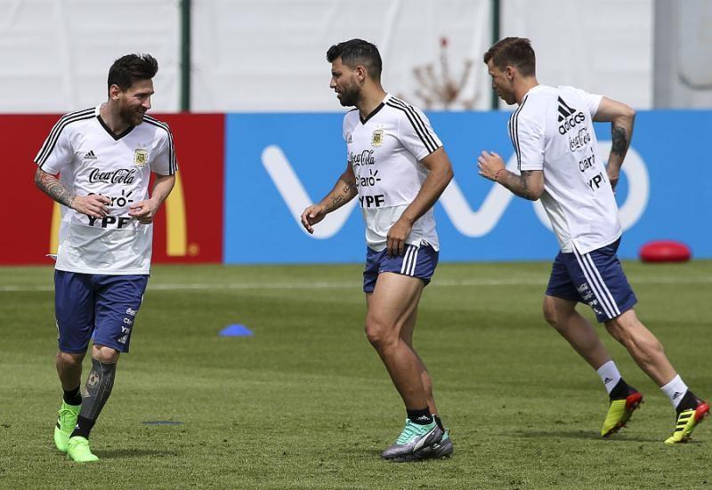  科雷亚帽子戏法闪耀，马赛主场大胜克莱蒙